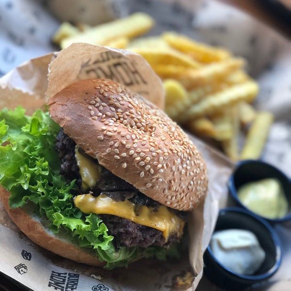 Photo taken at Burger Home by 👑NESlihan 🍎 on 1/5/2020