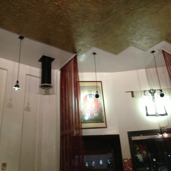 2/27/2013 tarihinde Darin B.ziyaretçi tarafından Mandarette Chinese Café'de çekilen fotoğraf