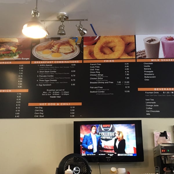 Photo taken at Ahn&#39;s Quarter Pound Burger by Jessica S. on 10/6/2018