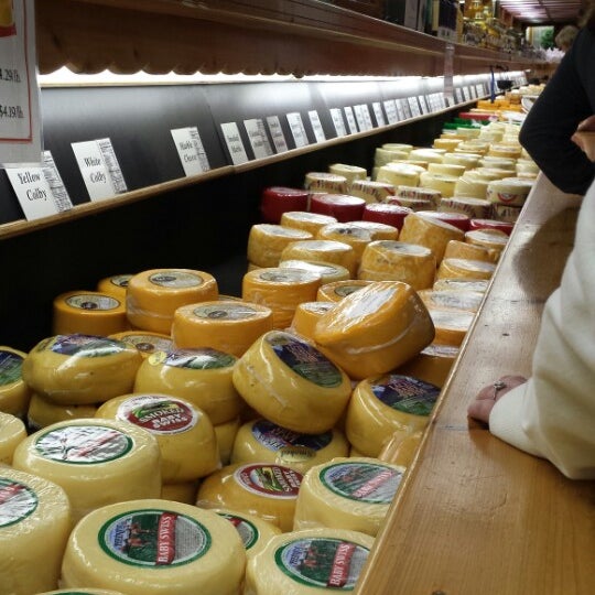 Heini's Cheese Chalet Millersburg, OH
