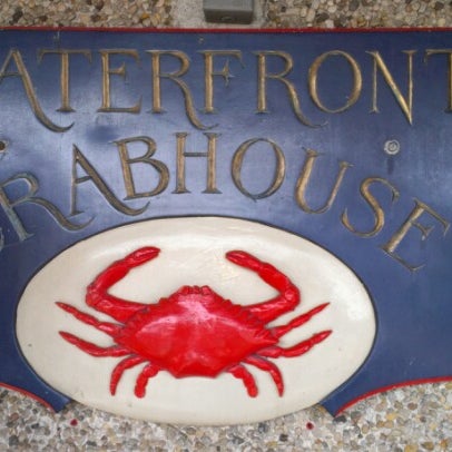 Foto scattata a Waterfront Crab House da Juan L. il 10/14/2012