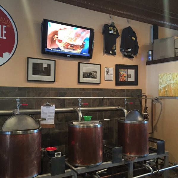 Photo taken at Copper Kettle Brewing Company by Mike F. on 1/24/2015