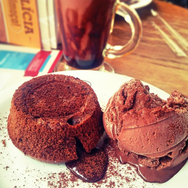 😆 brownie com sorvete de chocolate + double chocolate!