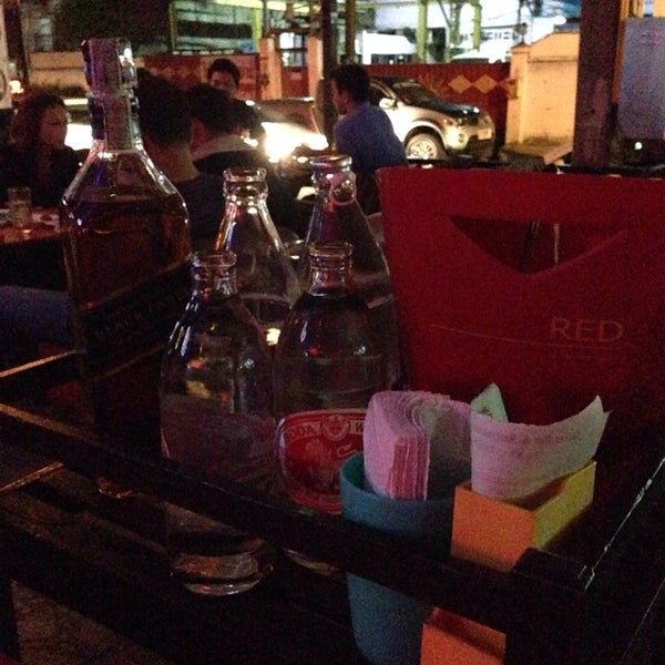 Москва. Share bar. Вейв кафе. Барная стойка из дерева в квартиру. Share ресторан москва вознесенский.