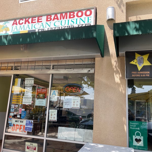 Photo taken at Ackee Bamboo Jamaican Cuisine by Miwa N. on 5/14/2021