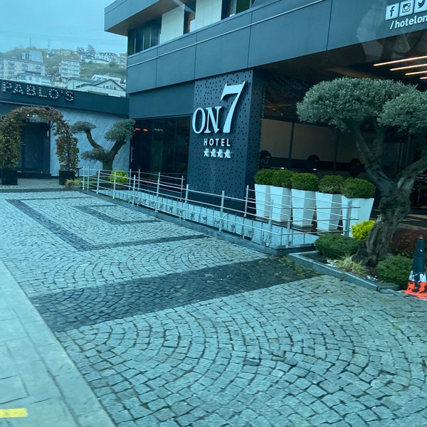 Foto scattata a Hotel On7 da Selçuk Z. il 4/18/2022