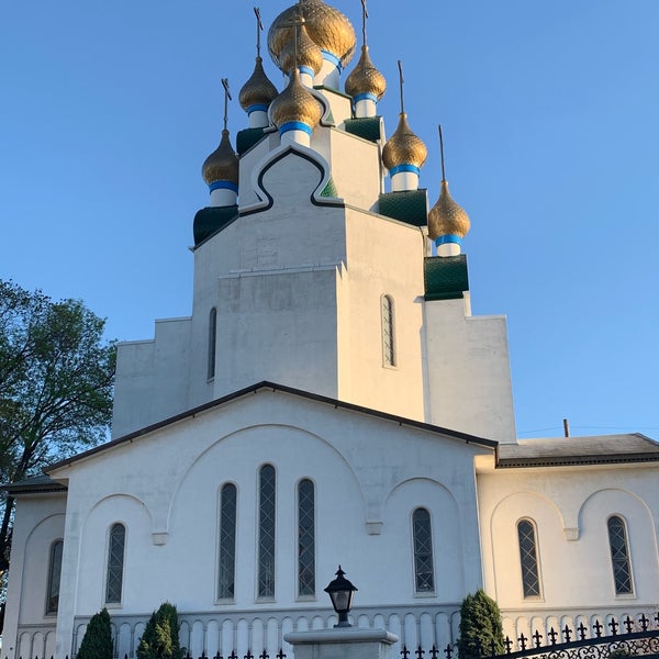 Православные церкви закрыты. Купол храма. Храм христа спасителя панорама. Православные церкви закрыты. Церковь в голубом небе.