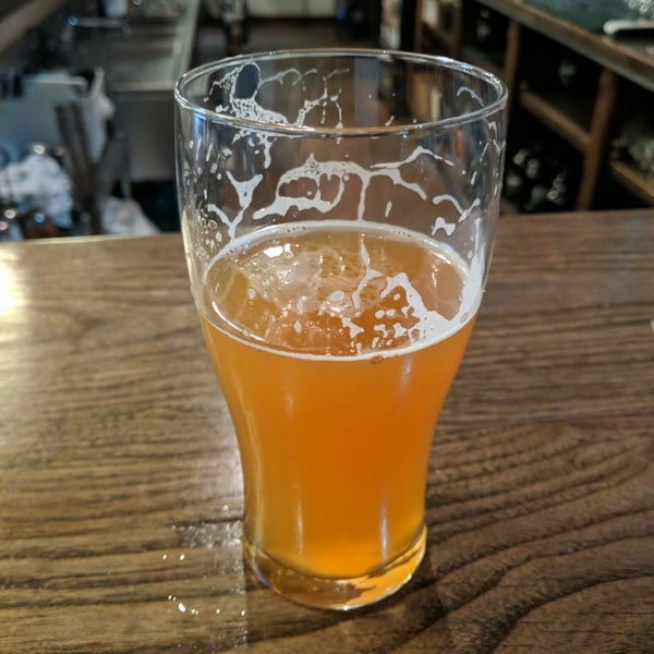Photo taken at Lowdown Brewery+Kitchen by charles b. on 10/18/2019
