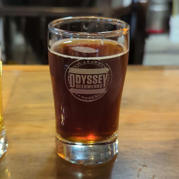 Foto scattata a Odyssey Beerwerks Brewery and Tap Room da charles b. il 3/8/2023