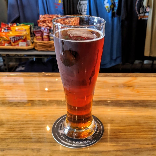 Foto tirada no(a) Odyssey Beerwerks Brewery and Tap Room por charles b. em 8/11/2019