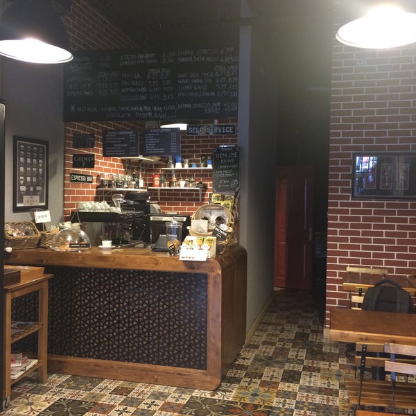 11/7/2015에 Ceren O.님이 Grano Coffee &amp; Sandwiches에서 찍은 사진