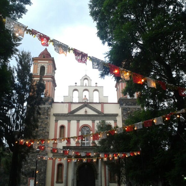 Photos at El Santuario del Señor de la Cuevita - Iztapalapa, Distrito  Federal