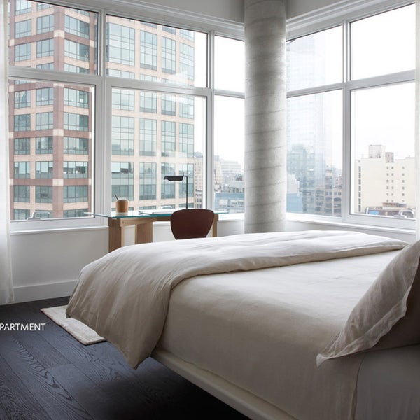 รูปภาพถ่ายที่ The James New York - SoHo โดย HotelPORT® เมื่อ 7/1/2014