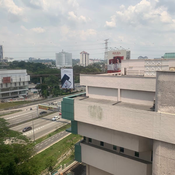Foto scattata a Hilton Petaling Jaya da Mazin A. il 10/15/2019