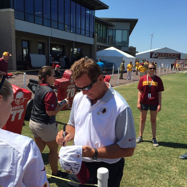 Foto scattata a Bon Secours Washington Redskins Training Center da Danny O. il 7/31/2015