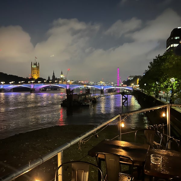 Tamesis Dock - Bar in London