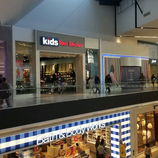 Kids Foot Locker - Arcadia, CA