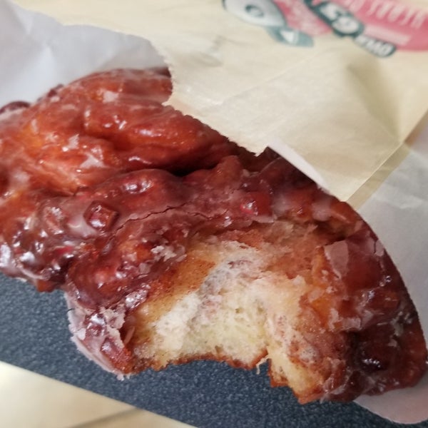 Winchell's Donut House South Lake 2 tips