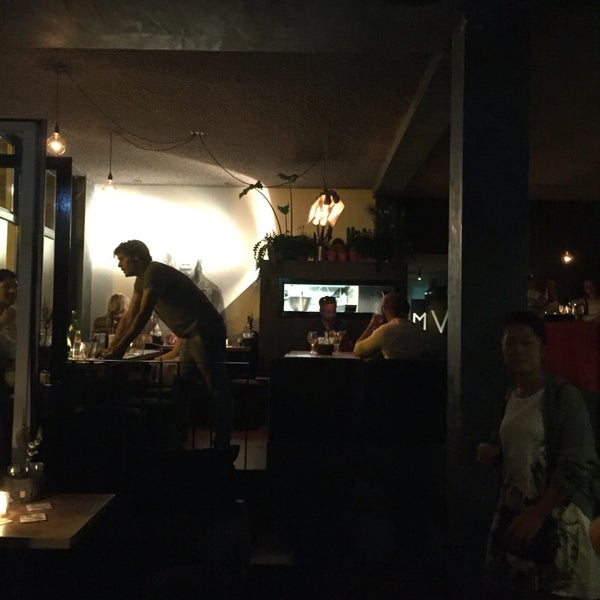 7/22/2016 tarihinde Megan O.ziyaretçi tarafından Hendrix Bar &amp; Restaurant'de çekilen fotoğraf