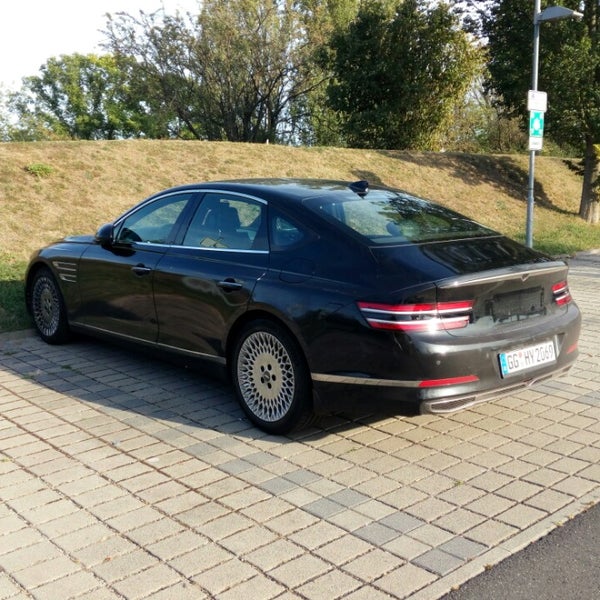 Photos At Hyundai Kia European Technical Center Office