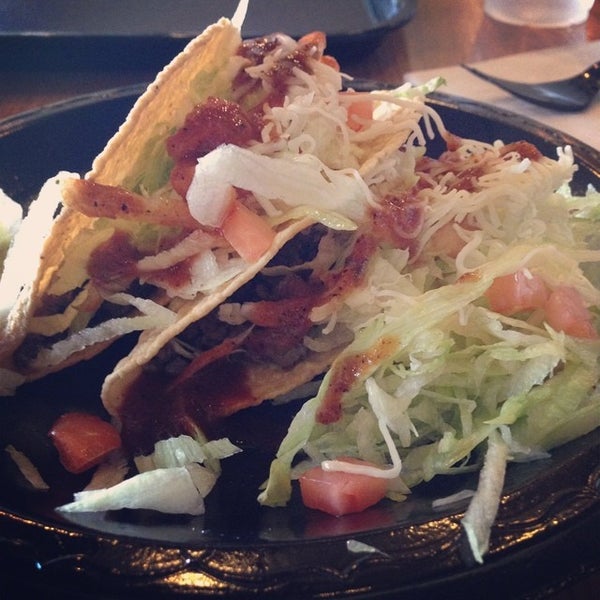 รูปภาพถ่ายที่ Los Taquitos Mexican Grill โดย Q เมื่อ 7/24/2014
