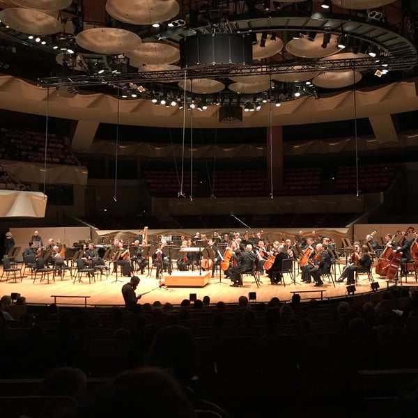 Foto tomada en Boettcher Concert Hall  por David B. el 4/8/2018