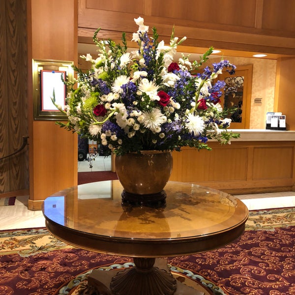 Das Foto wurde bei The Saint Paul Hotel von Angela M. am 2/4/2018 aufgenommen
