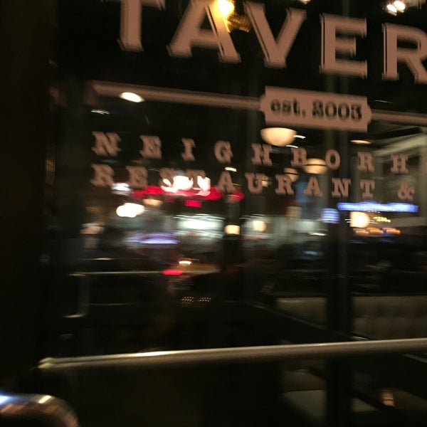 2/10/2018에 Alex💨 R.님이 Logan Tavern에서 찍은 사진