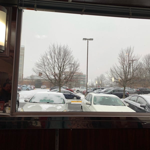 Photo taken at Silver Diner by Alex💨 R. on 2/1/2019