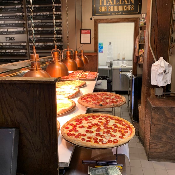 Dough Bros. Near North Side 14 tips from 822 visitors