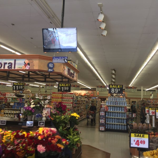Stater Bros. Markets Grocery Store