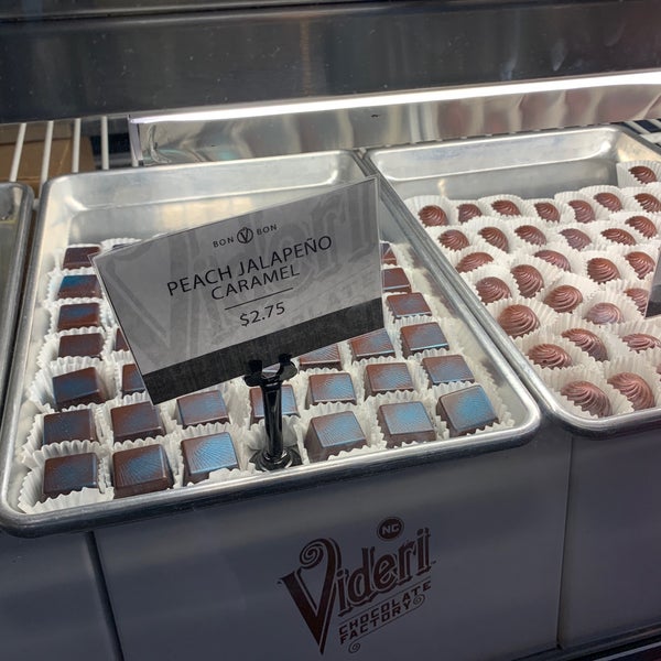 Das Foto wurde bei Videri Chocolate Factory von Alex💨 R. am 8/3/2019 aufgenommen