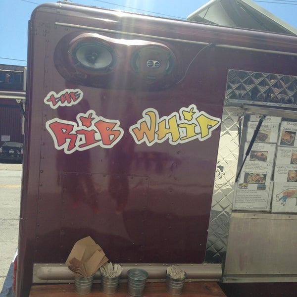 Diamond Dining (outside SF Gift Center & Jewelry Mart) Showplace