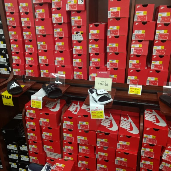 shoe dept in eastland mall