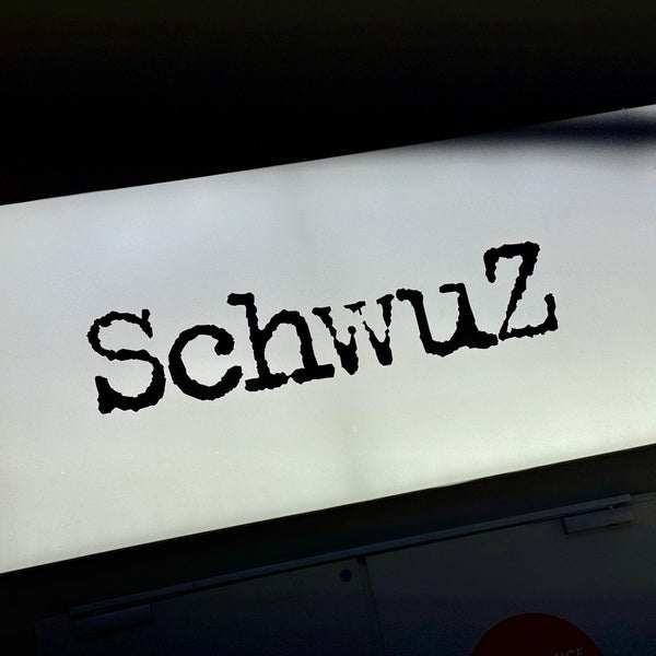 รูปภาพถ่ายที่ SchwuZ โดย ☀️ Dagger เมื่อ 1/19/2024