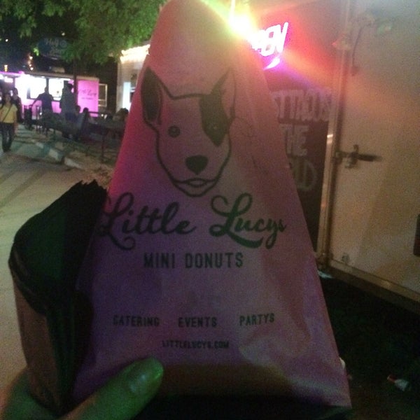 Photo taken at Little Lucy&#39;s Mini Donuts by Akiko N. on 5/6/2016