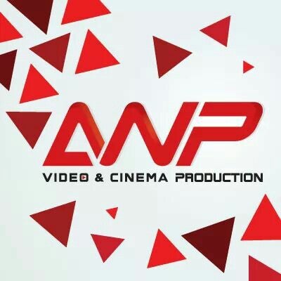 Мем синема продакшн. Синема продуктион лого. Мир титана. Синема продакшн. Центра синема продакшн.