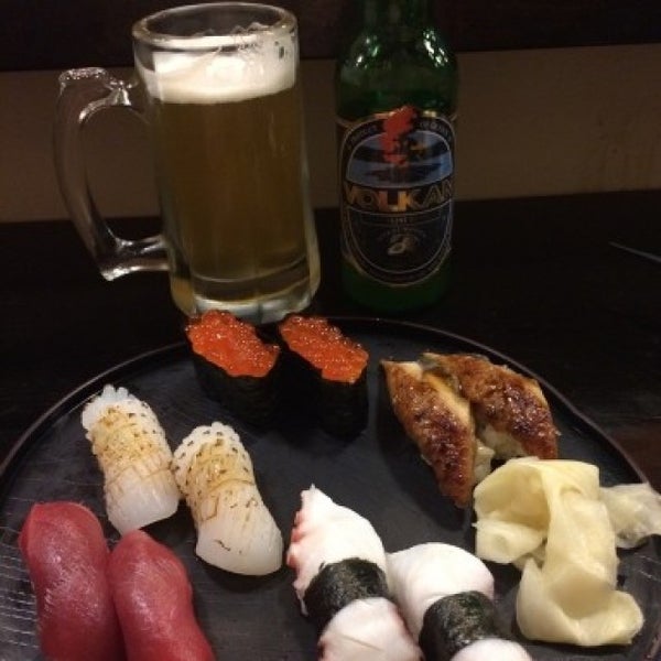 3/9/2016 tarihinde Alex S.ziyaretçi tarafından Sushi Capitol'de çekilen fotoğraf