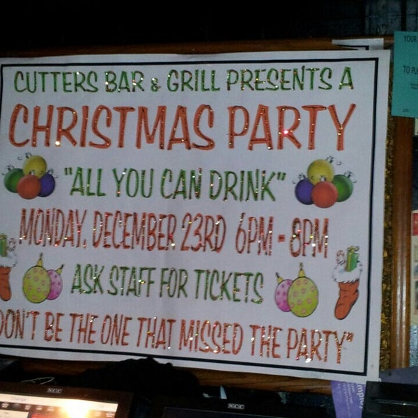 Снимок сделан в Cutter&#39;s Bar &amp; Grill Eastern Market пользователем Shae W. 12/11/2013