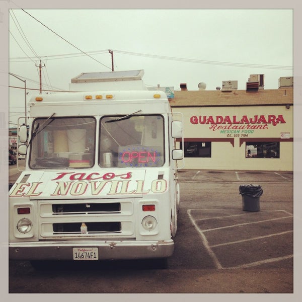 Taco Truck Guadalajara Parking Lot San Antonio Oakland, CA