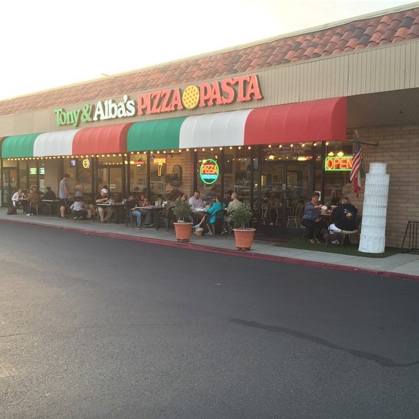 Photo taken at Tony &amp; Alba&#39;s Pizza &amp; Pasta by Tony &amp; Alba&#39;s P. on 6/6/2015
