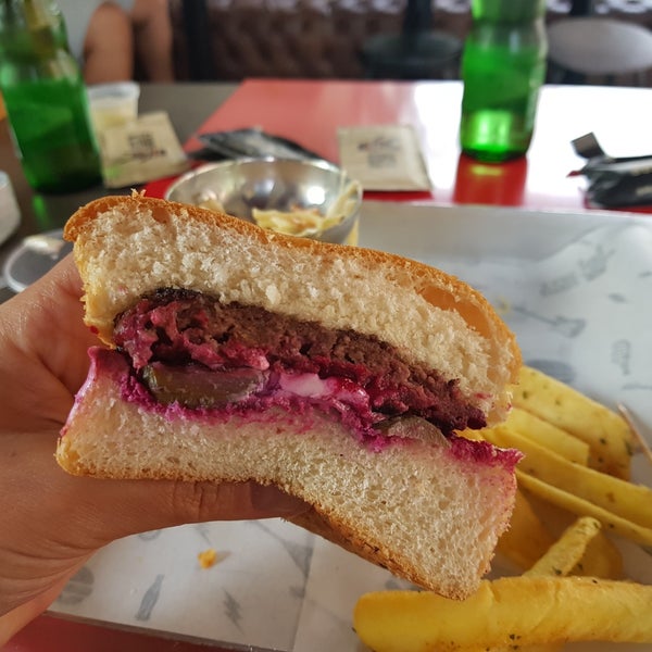 Photo prise au Rock&#39;N Burger par Aysun D. le7/17/2019