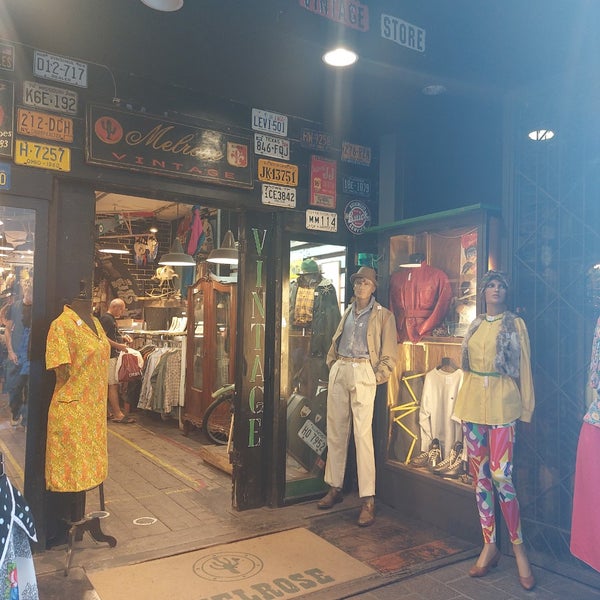 Melrose Vintage - Tienda de ropa en Mercato