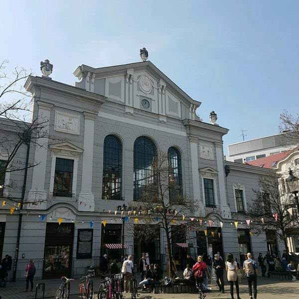 Foto diambil di Stará tržnica oleh Karolina pada 3/27/2021