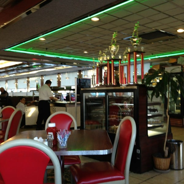 Photo taken at Four Star Diner Union City by Charles D. on 2/2/2013