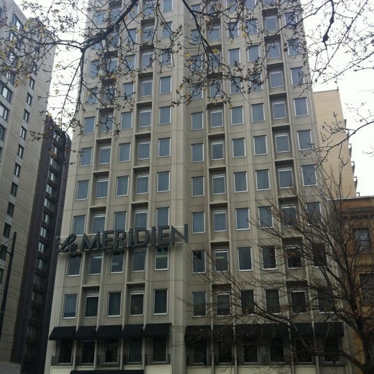 รูปภาพถ่ายที่ SENS Hotel Montreal โดย Charles D. เมื่อ 11/1/2012