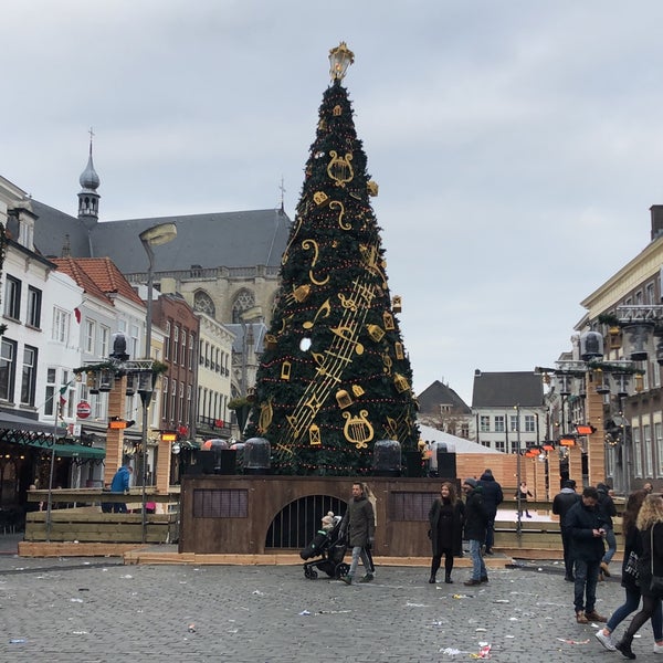 Foto tirada no(a) Grote Markt por Rene C. em 12/15/2018