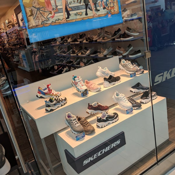 mangfoldighed Tahiti Lænestol SKECHERS Retail - Shoe Store in Orlando