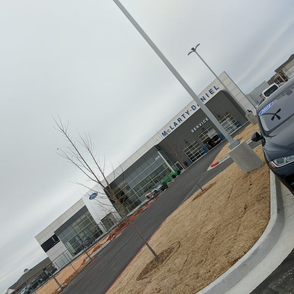 McLarty Daniel Ford Car Dealership