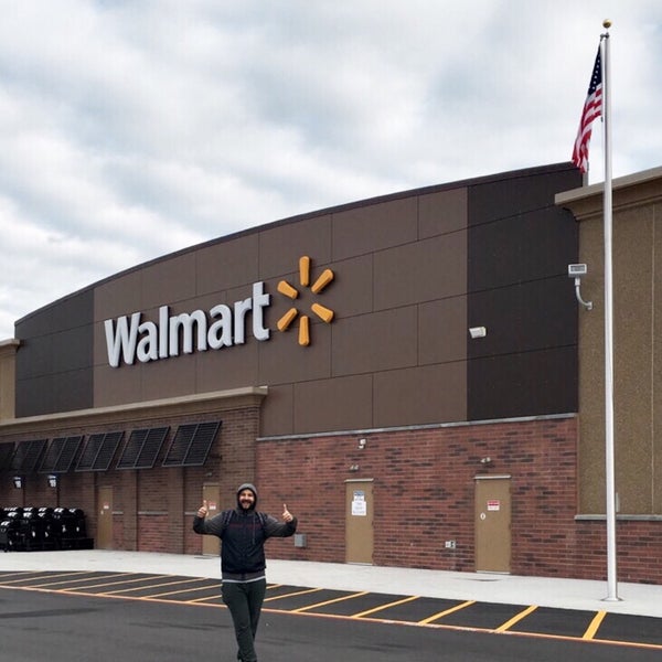 Walmart Supercenter Big Box Store in Cheektowaga